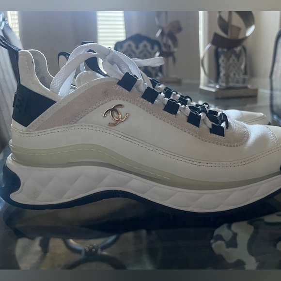 Authentic  Chanel Wmns Mixed Fibers Sneaker ‘Ivory’
Sneaker - Picture 1 of 1
